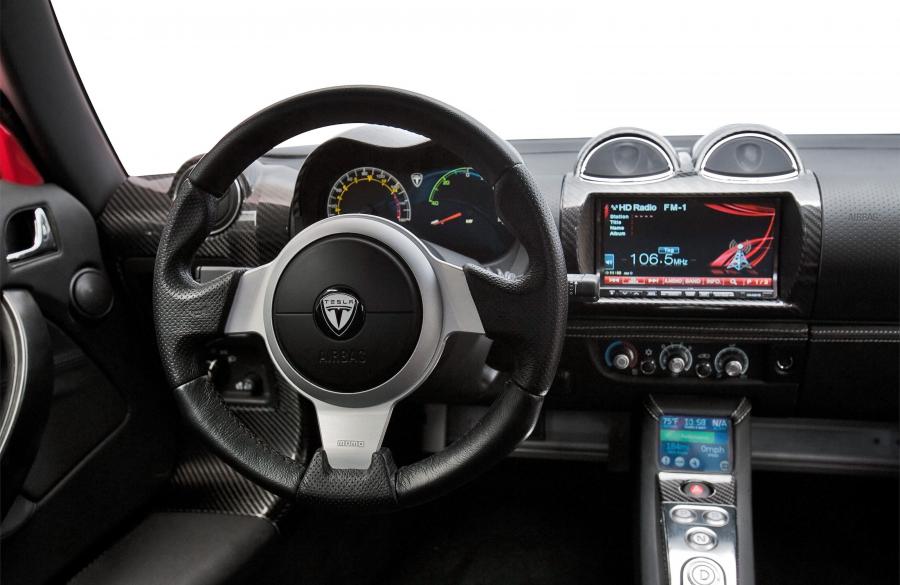Торпедо Tesla Roadster Sport 2010 года  (фото 3 из 66)